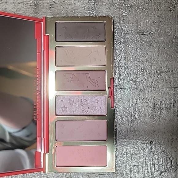 Limited Edition! Estee Lauder “Celestial Glam”  Eyeshadow Pallette - Picture 6 of 8